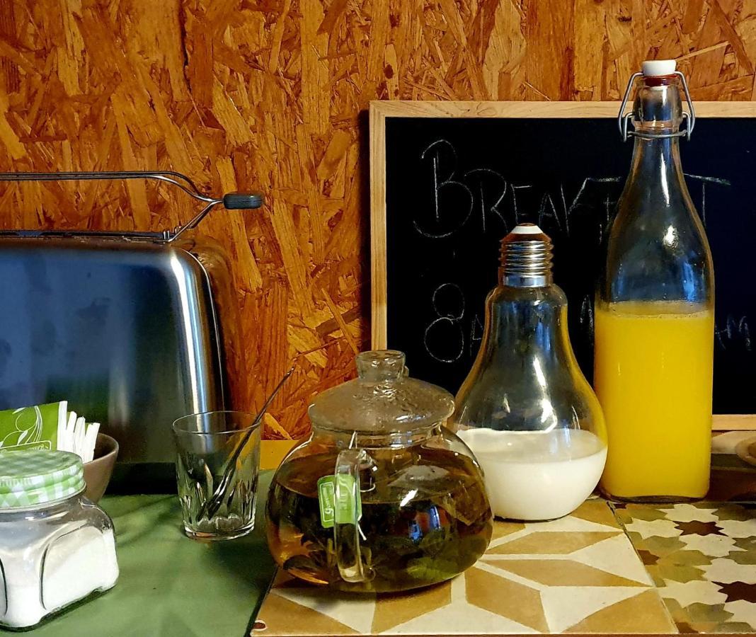 A-Tipica Guesthouse Πόντα Ντελγκάντα Εξωτερικό φωτογραφία